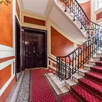 Appartement Avenue Montaigne - Paris Champs Elysees