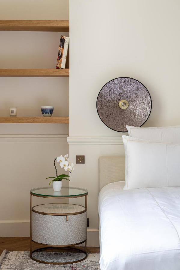 Appartement Avenue Montaigne - Champs Elysees *