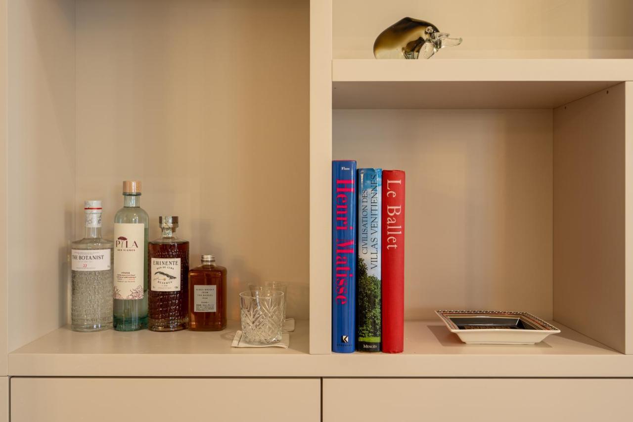 Appartement Avenue Montaigne - Champs Elysees *
