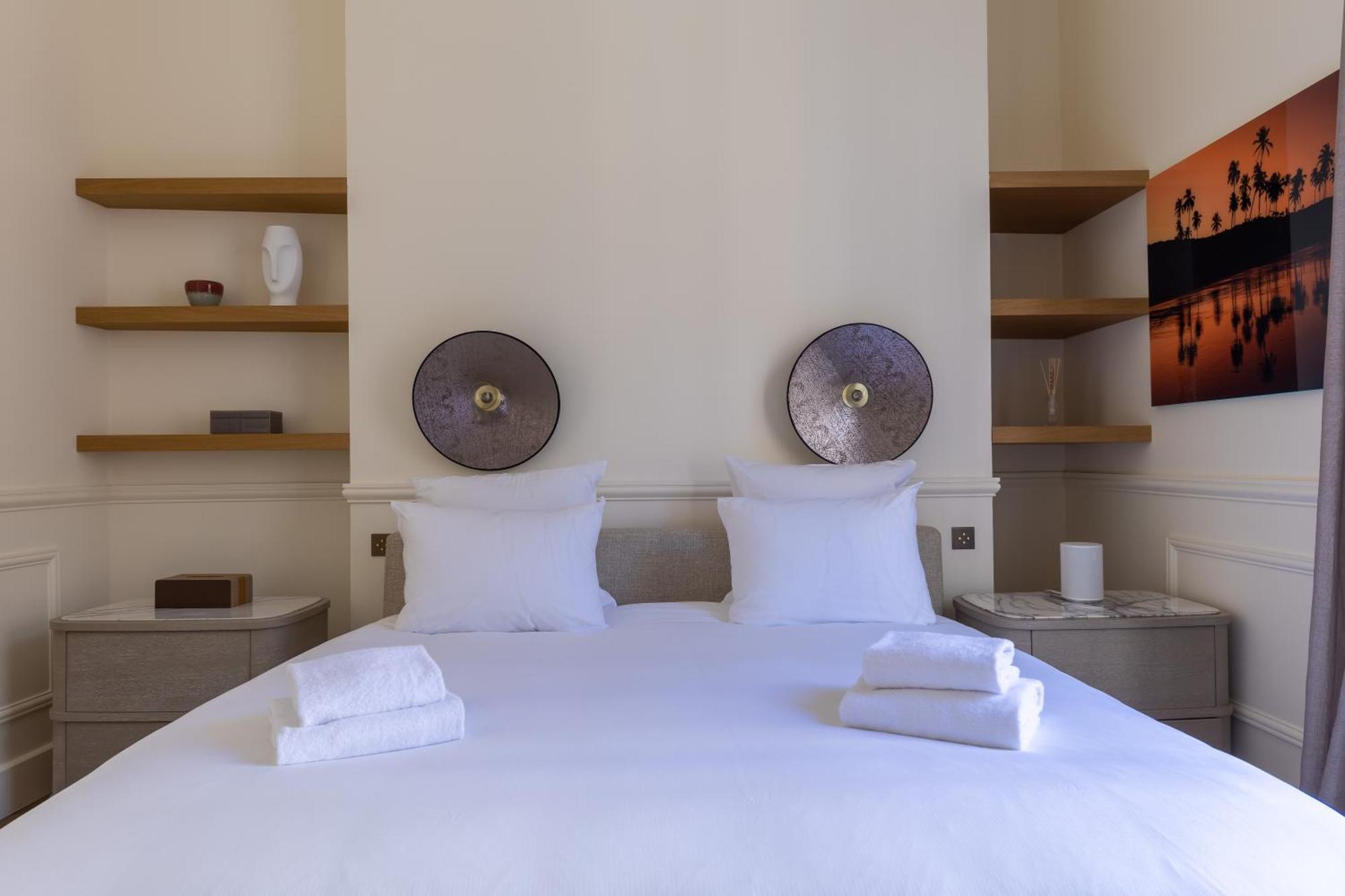 Appartement Avenue Montaigne - Champs Elysees *
