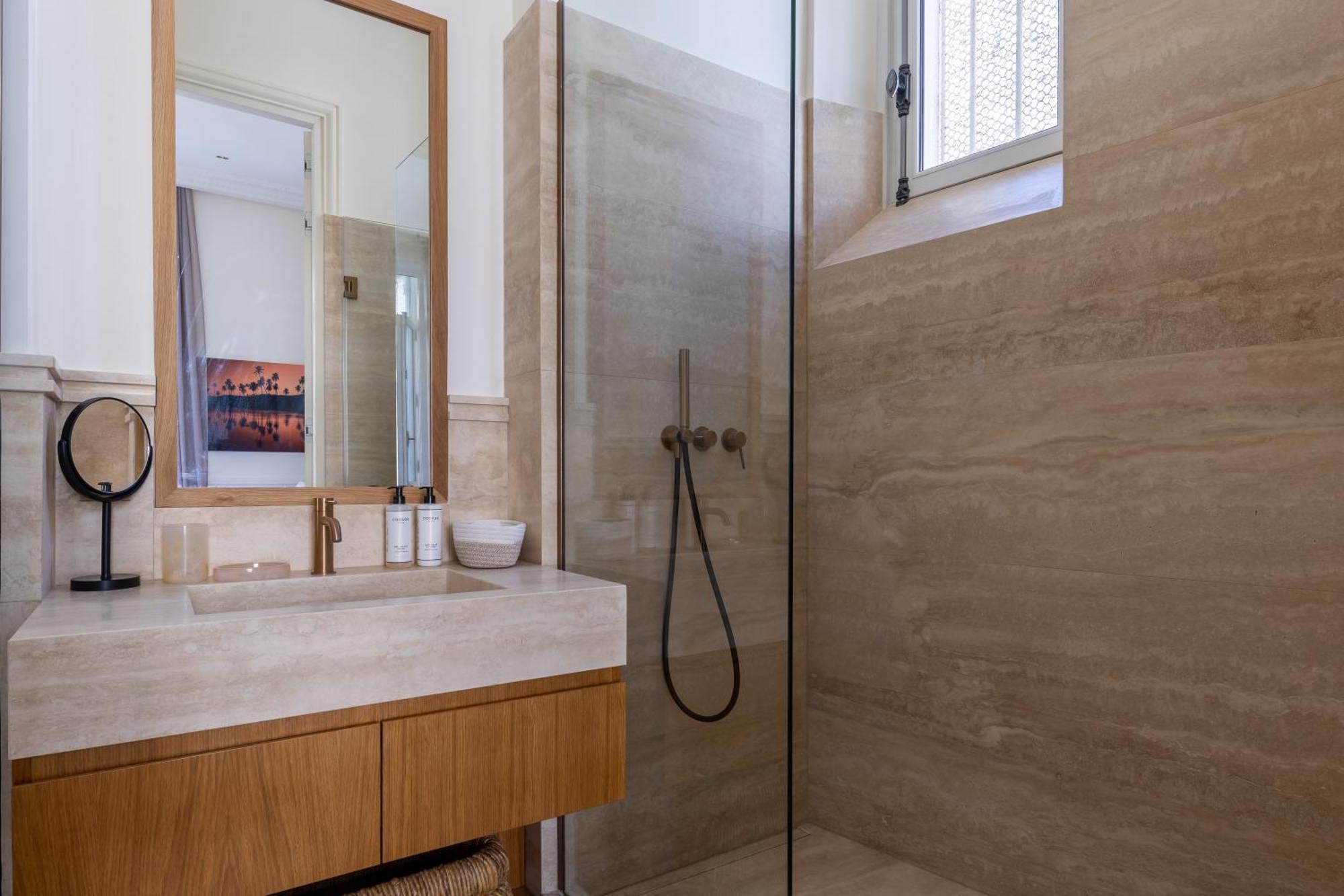 Avenue Montaigne - Champs Elysees Appartement Parijs